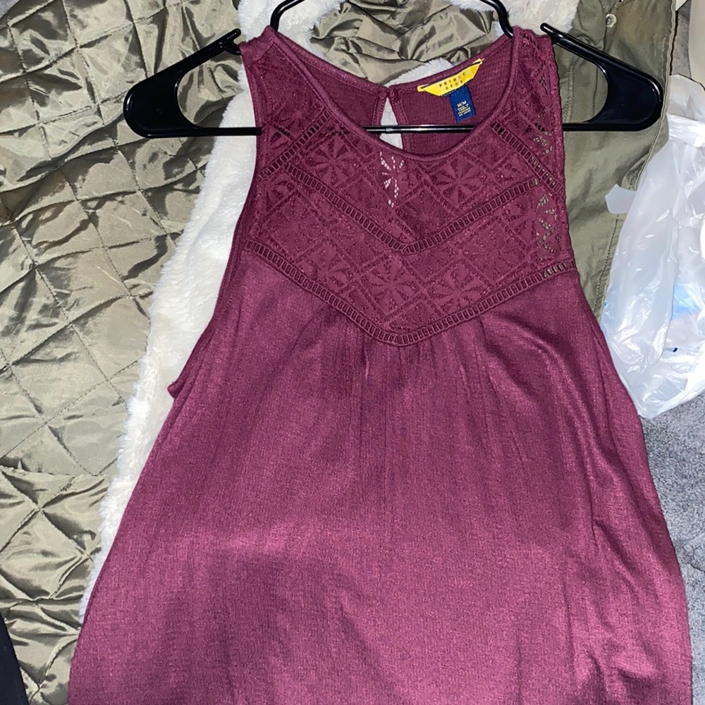 Aeropostale (prince and fox) long maroon Lacey tank